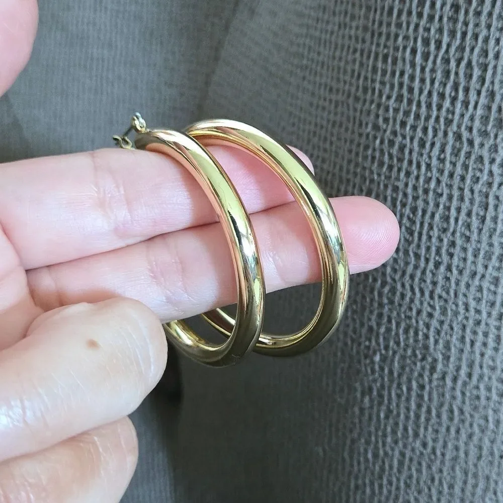 Luv AJ Gold💛 Amalfi Hollow Tube Hoop Earrings - NWT